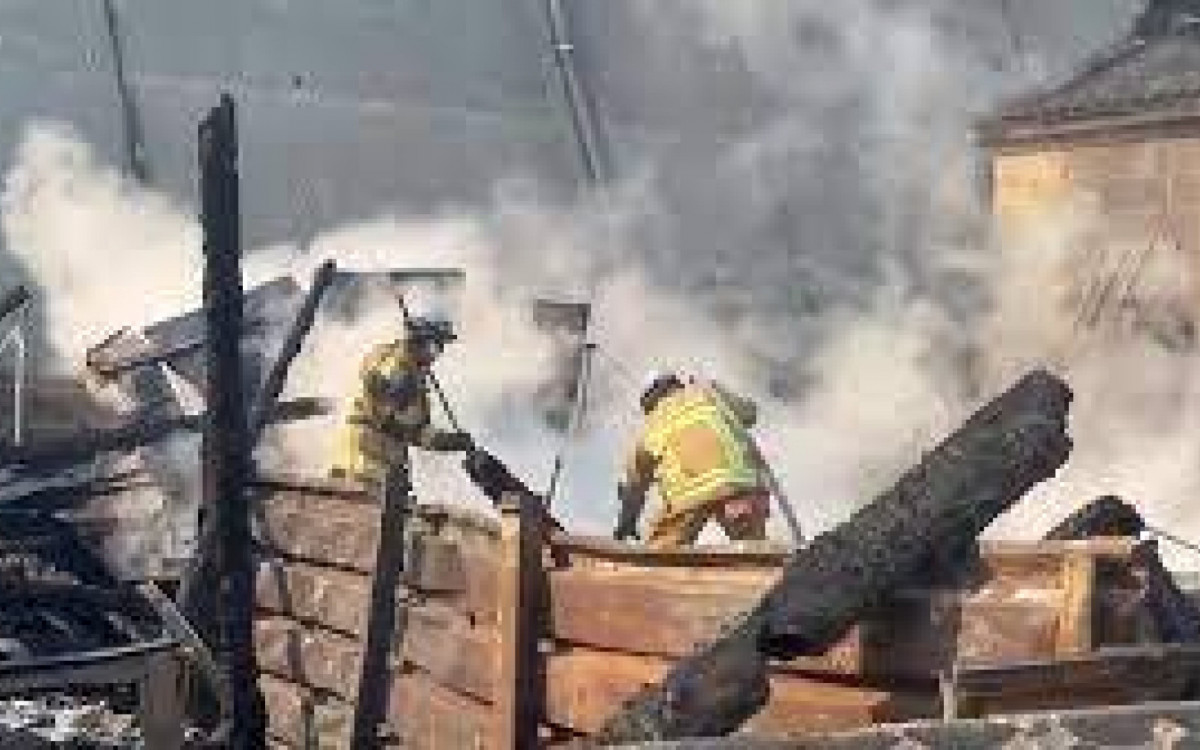 Fogo devastava as montanhas da região desde 26 de fevereiro