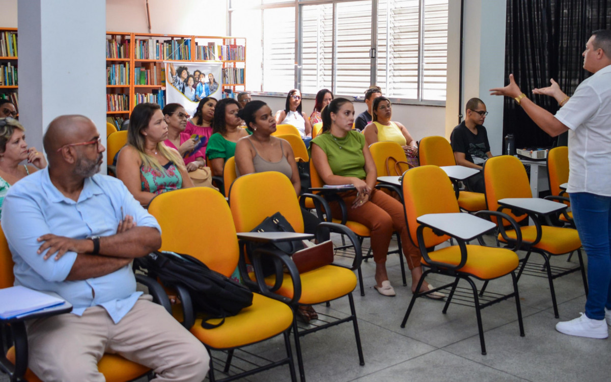Diogo Bastos destacou a importância da orientação dos profissionais nos equipamentos de assistência social