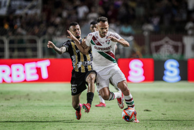 Ex-Flamengo, Renê relembra jogos contra o Fluminense: 'Quem dava mais dificuldade'