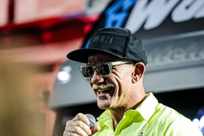 Zé Paulo Sierra encerra passagem como intérprete pela Mocidade Independente de Padre Miguel