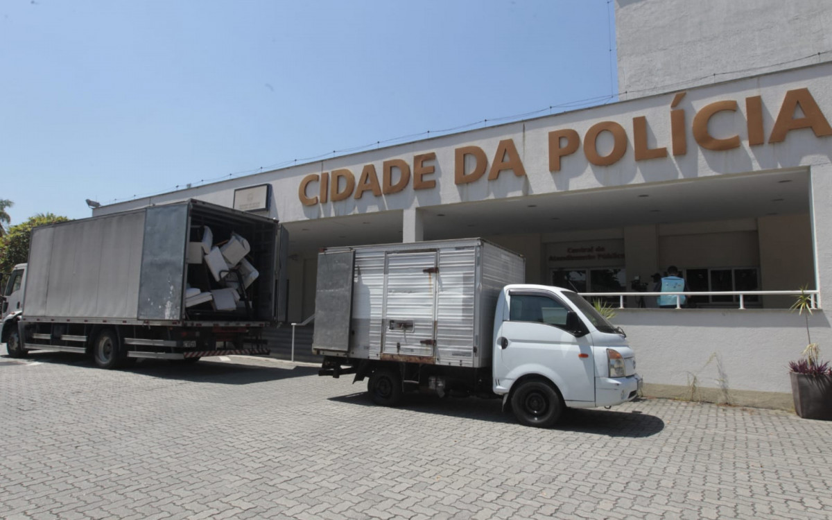Equipamentos da academia de Peixão foram apreendidos e encaminhado à Cidade da Polícia - Reginaldo Pimenta/Agência O DIA