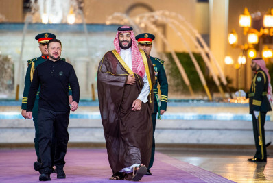 Ucrânia e EUA discutem cessar-fogo parcial com a Rússia