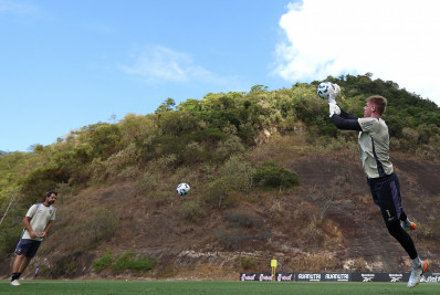 Botafogo define condições para negociar o goleiro Raul com o Grêmio; veja