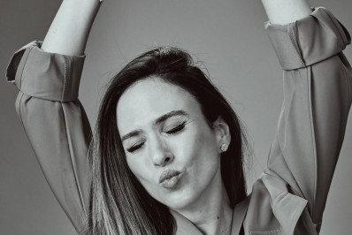 Tatá Werneck compartilha foto de ensaio em preto e branco