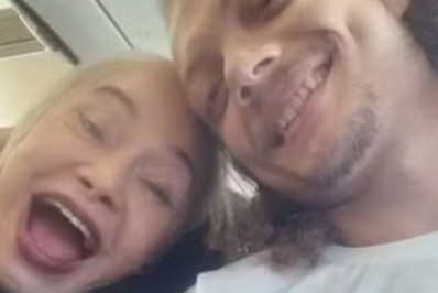 Tânia Alves posa ao lado de namorado 49 anos mais novo: 'Felicidade'