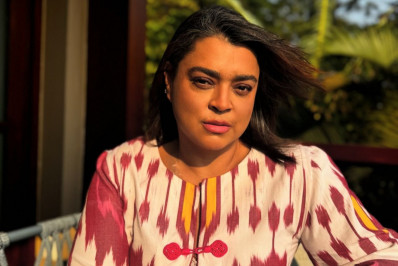 Com auxílio de aparelhos, Preta Gil viaja em avião particular 