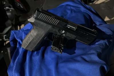 Polícia Militar apreende simulacro de arama em Nova Iguaçu