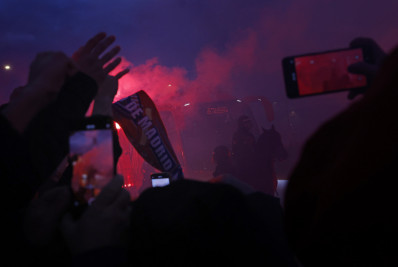 Torcida do Atlético de Madrid volta a atacar Vini Jr com cânticos racistas