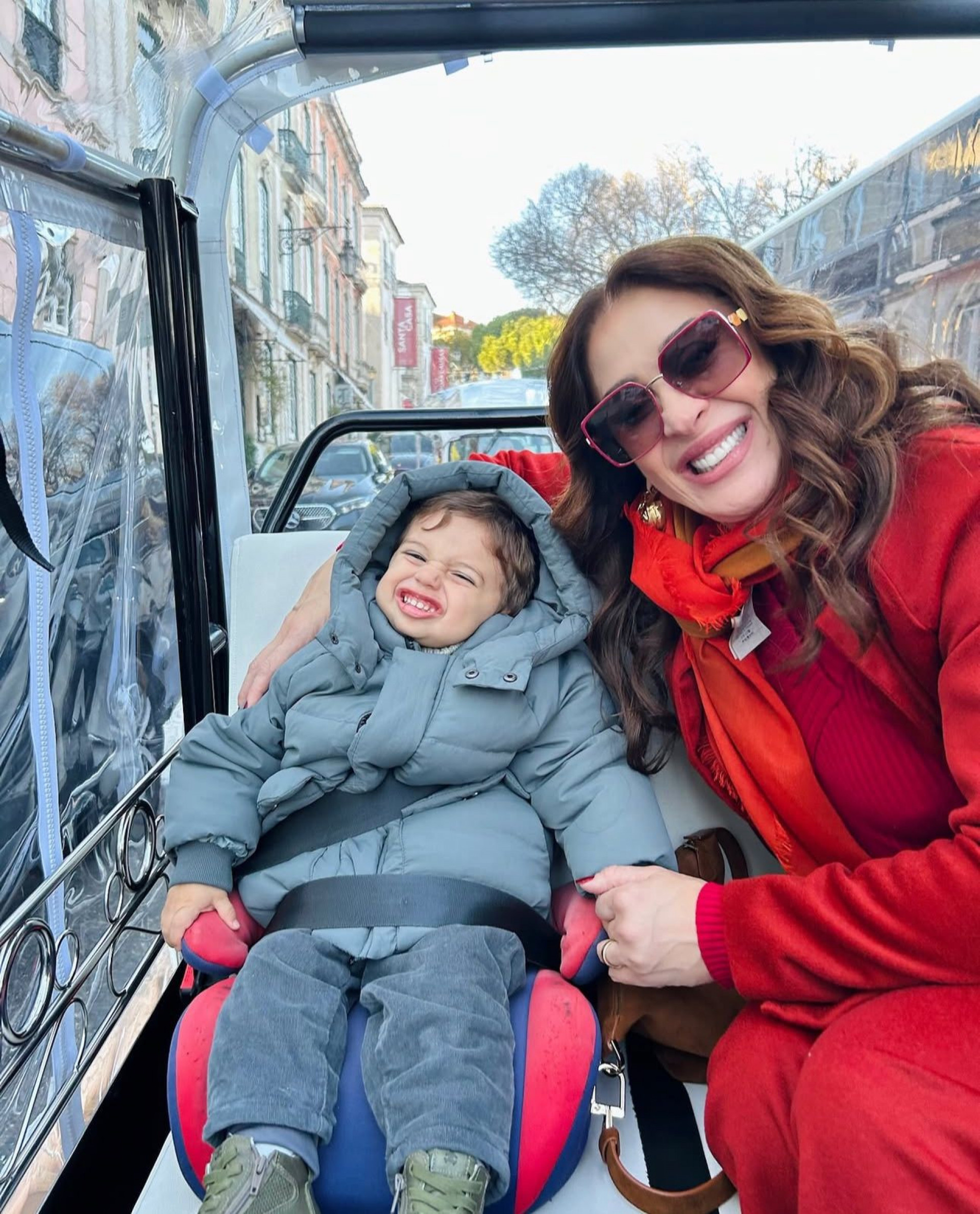 Claudia Raia exibe registros ao lado do filho, Luca  - Reprodu&ccedil;&atilde;o Instagram