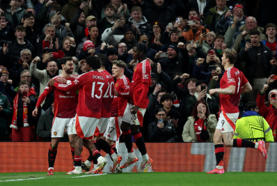 Manchester United bate recorde de dívida após gastança em contratações: R$ 5,4 bilhões