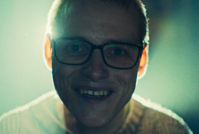 Sétima temporada de 'Black Mirror' ganha trailer perturbador e data de estreia; assista