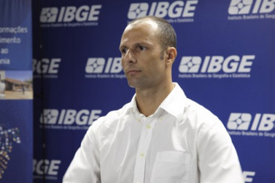 Inflação e juros podem ter afetado serviços às famílias em janeiro, aponta IBGE