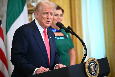 Trump: todo país que comprar petróleo ou gás da Venezuela pagará 25% de tarifa aos EUA