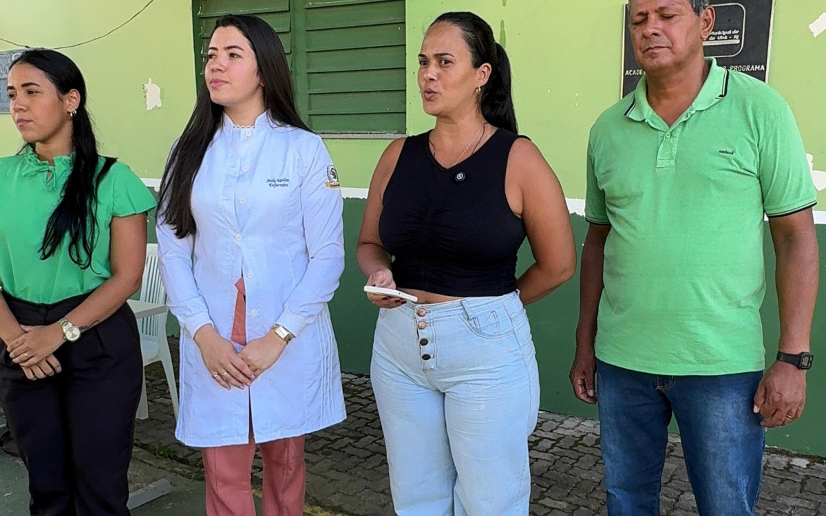 Esquerda pra direita: Maristher de Oliveira - Coordenadora de Estratégia de Saúde da Família Jhuly Katlhen - Coordenadora de Vigilância em Saúde Jovana Carneiro - Secretária de Saúde Marcos Vinicio - Vereador