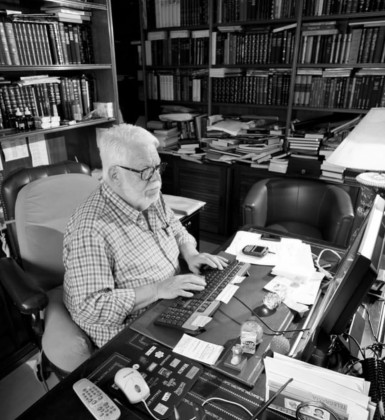 Manoel Carlos, autor de novelas, morre aos 92 anos