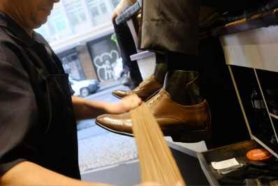 Desafios e clientela fiel: profissões 'quase extintas' resistem no mercado