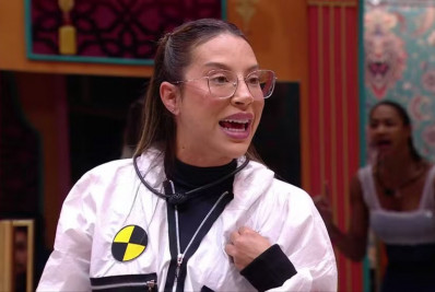 Renata enfrenta Aline no BBB 25 em discussão: 'Não vou mais baixar a cabeça para você'