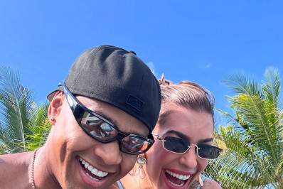 Filha de Lore Improta e Léo Santana, Liz encanta ao ganhar troféu de 'Diva do Carnaval'