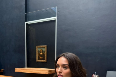 Em Paris, Rafa Kalimann conhece o Museu do Louvre