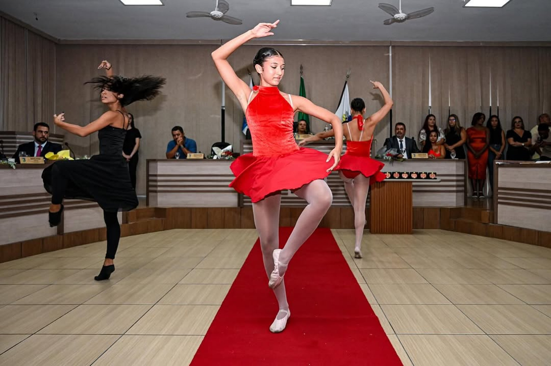 Apresentação de ballet durante cerimônia - Reprodução/ Redes sociais