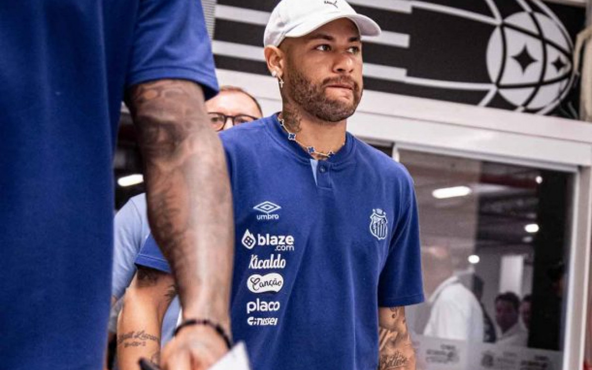 Santos monta estrat&eacute;gia para ter Neymar antes de estreia no Brasileir&atilde;o