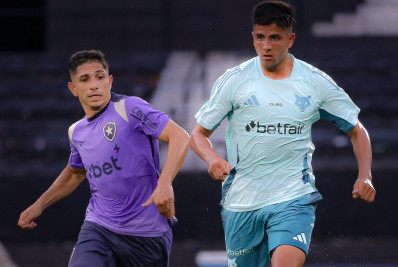 Botafogo empata com o Cruzeiro em jogo-treino no Nilton Santos
