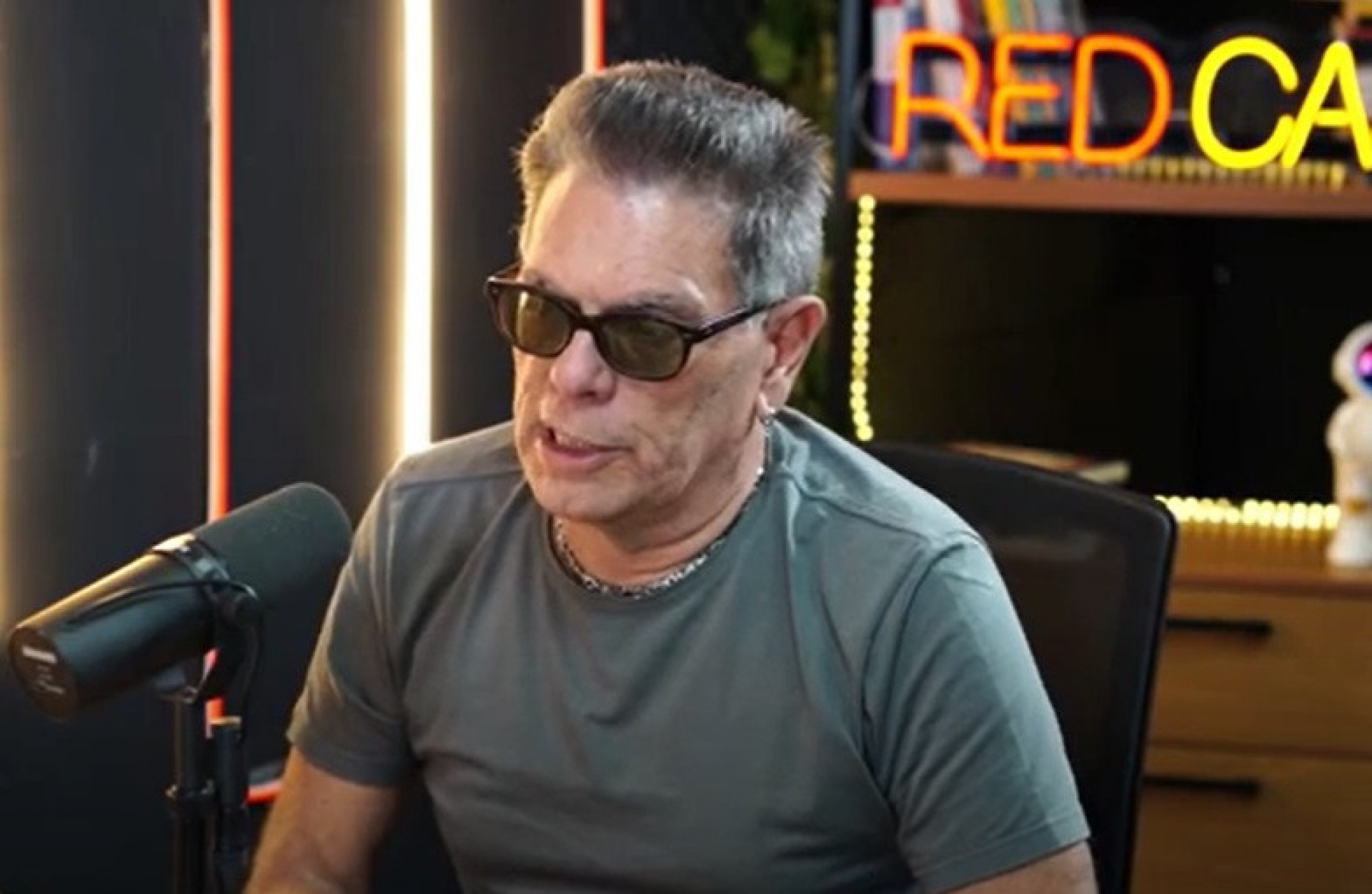 Roger Moreira - Reprodução de vídeo