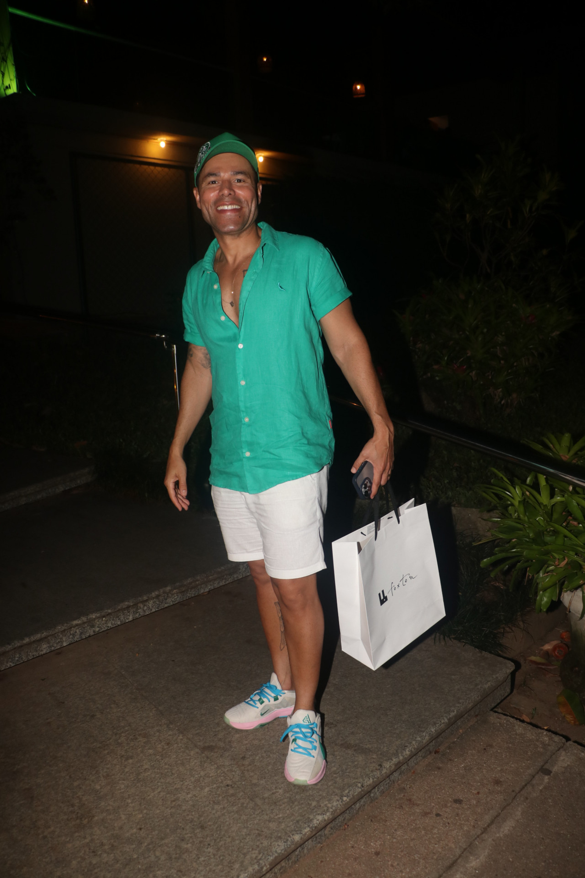 Rodrigo Sant'Anna - Rogéerio Fidalgo / Agnews