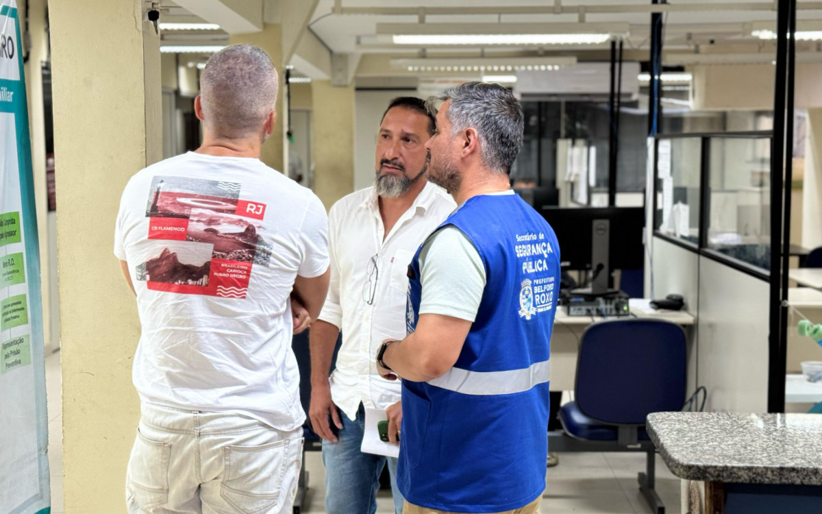 Secretários Flavio Gonçalves e Aruak Oliveira foram à delegacia e acompanharam a ocorrência