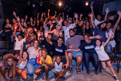 Grupo Código inicia oficinas gratuitas de teatro e canto em Japeri