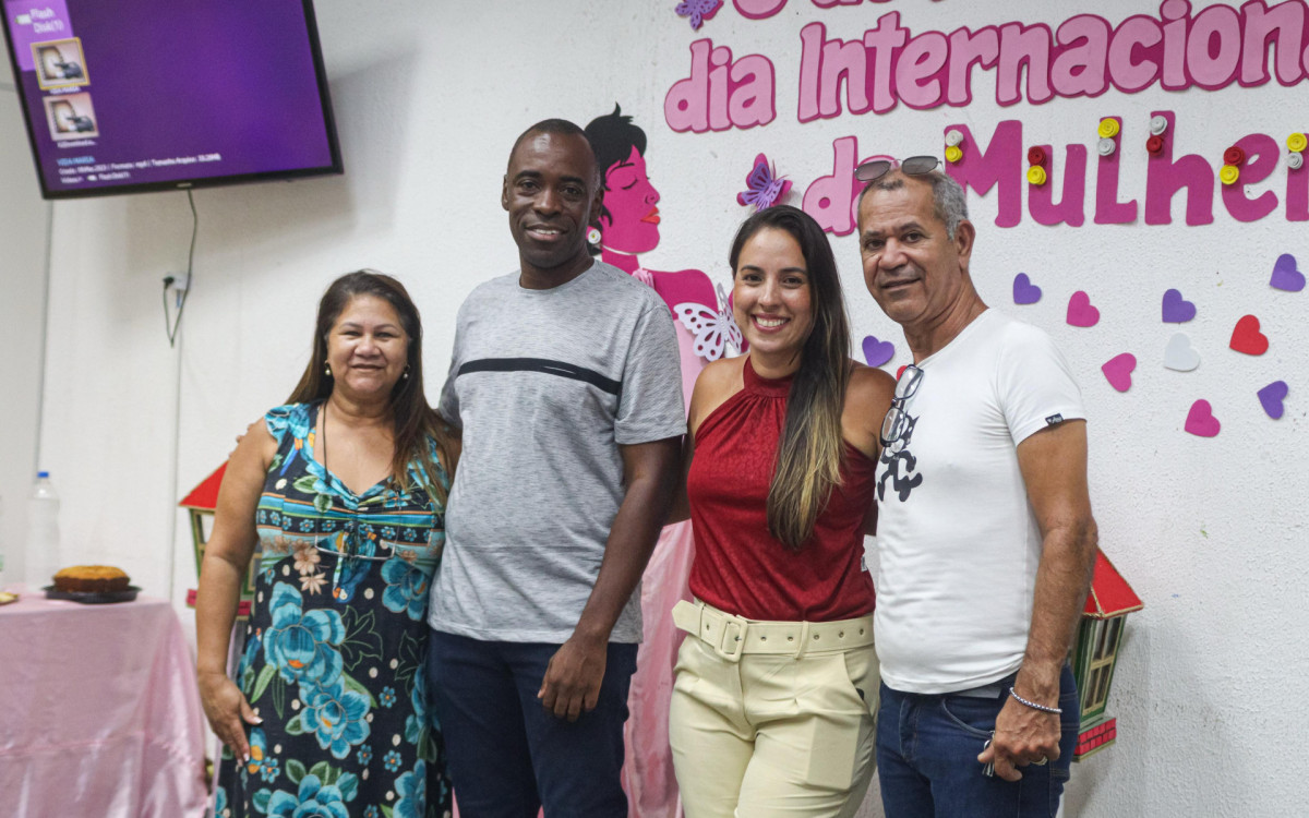 Enerita Baranauskas, Wellington Nascimento, Débora Cecília Padilha de Souza e Lui Santos no Café Cidadão