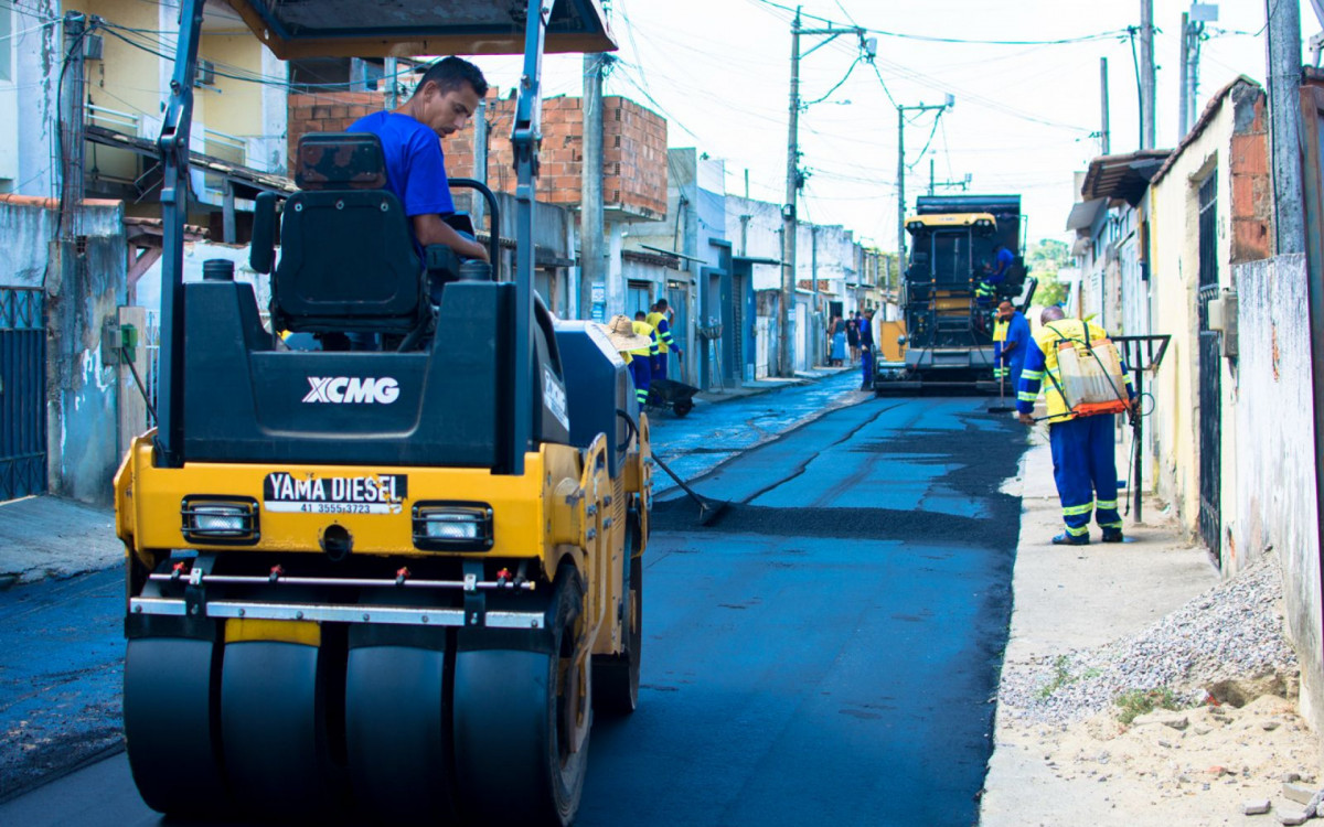 No total, 21 ruas estão recebendo pavimentação no bairro sargento Roncalli