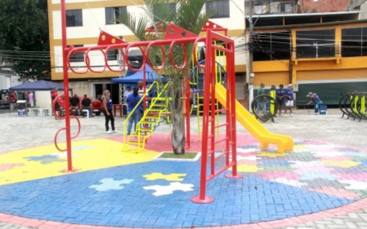 Prefeitura de Caxias inaugura praça urbanizada no Engenho do Porto