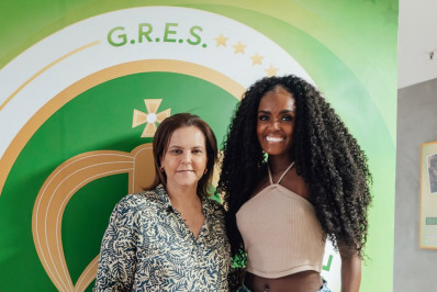 Após polêmica, Imperatriz Leopoldinense anuncia permanência de musa