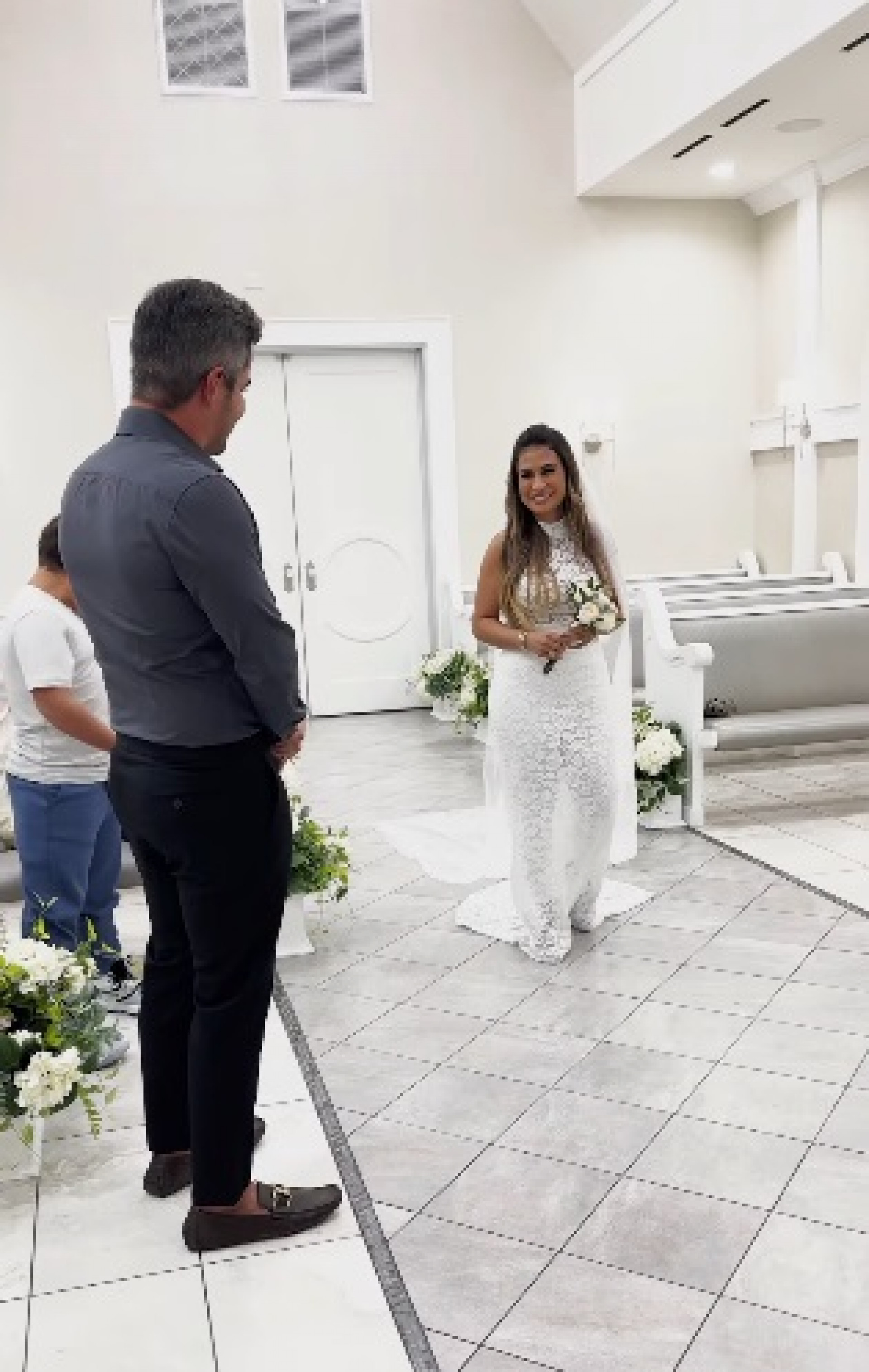 Kaká Diniz e Simone Mendes em capela de Las Vegas - Reprodução/Instagram 