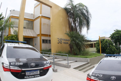 Policiais são feridos por explosão de granada em tentativa de assalto na Zona Oeste