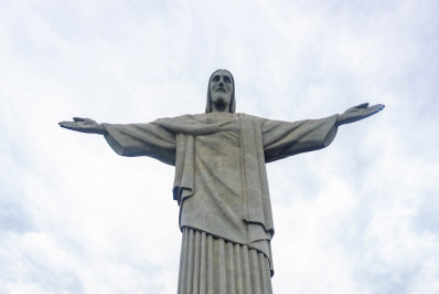 Visitação ao Cristo Redentor é suspensa por pane em elevadores