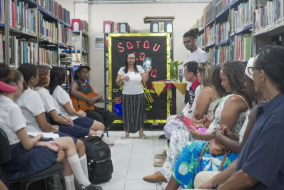 Sarau leva literatura e música à Casa de Cultura