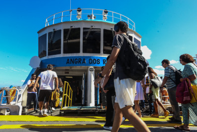 Catamarã de Charitas tem recorde de passageiros após redução de tarifa