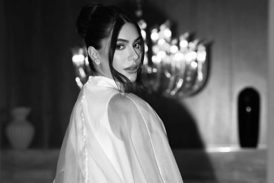 Jade Magalhães exibe novo visual após mudar cor dos cabelos. Veja!