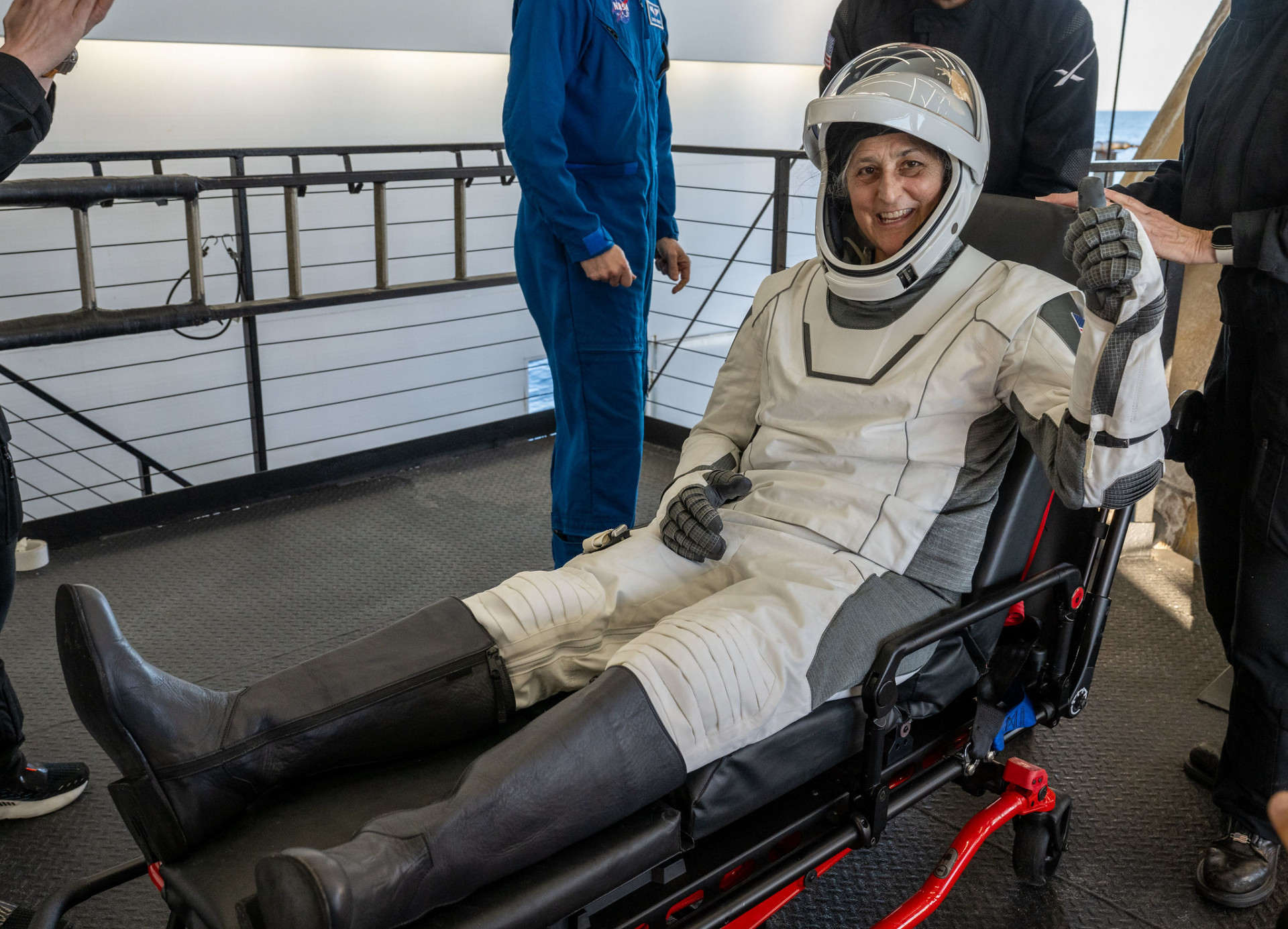 Williams é veterana de duas missões espaciais, antes da sua passagem pela Estação Espacial Internacional - Reprodução / Nasa