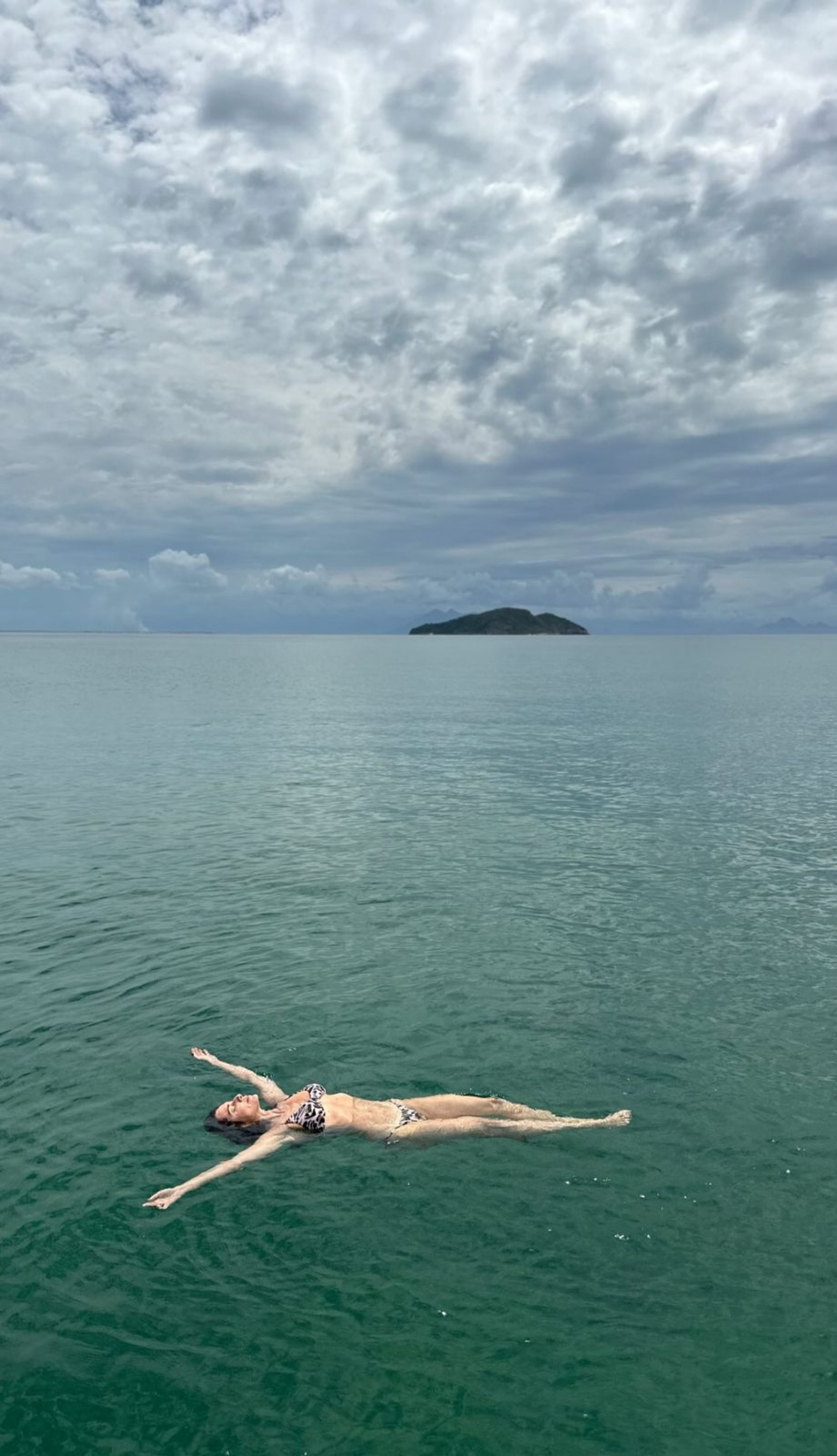 Leticia Spiller aproveita passeio de barco e exibe registros - Reprodução Instagram