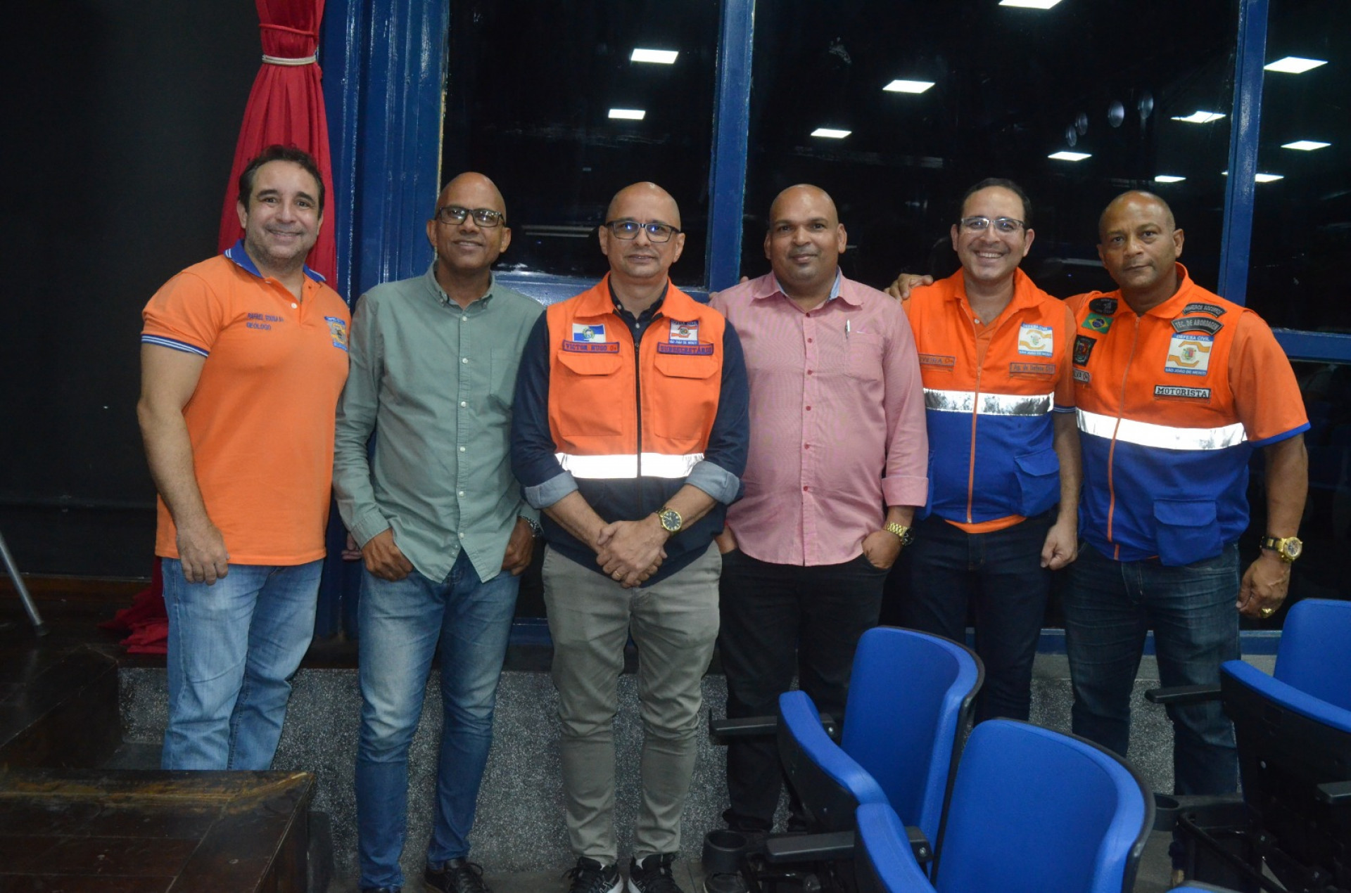 Equipe da Secretaria de Defesa Civil junto com a equipe da Subsecretaria de Assuntos Reliosos - Elias Nicácio