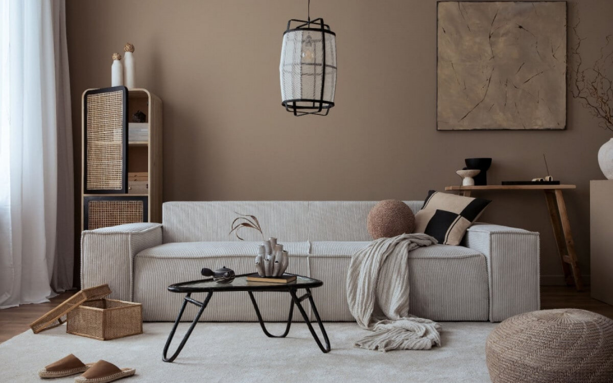 Tons neutros ganham destaque na decora&ccedil;&atilde;o de 2025, bem como o uso de materiais naturais (Imagem: Followtheflow | Shutterstock)