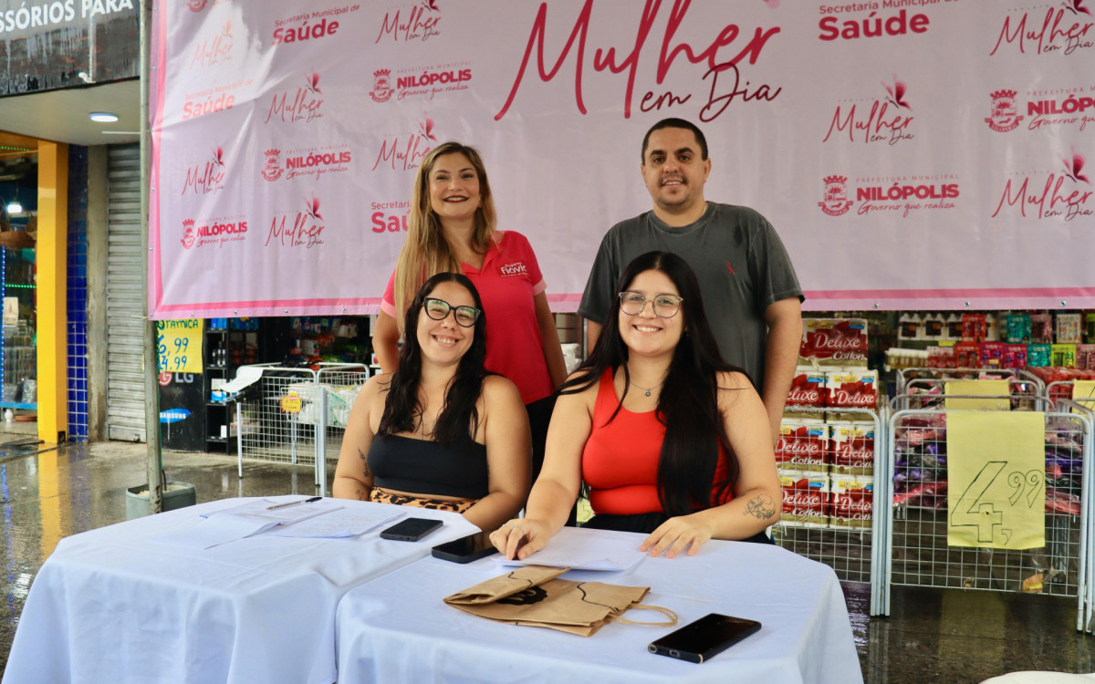 Os secretários de Saúde André Esteves, e de Educação, professora Flávia Rocha, estiveram na abertura do evento