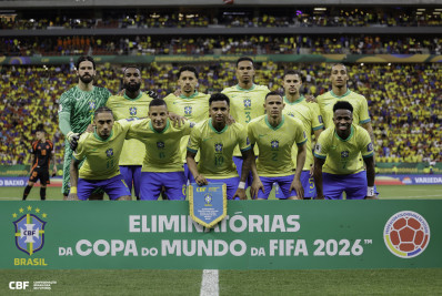 Saiba por que o Brasil fez sete substituições contra a Colômbia