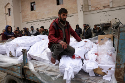 Anistia Internacional acusa Israel de fazer um 'genocídio ao vivo' dos palestinos em Gaza