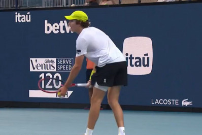 João Fonseca vira sobre americano e avança no Masters 1000 de Miami