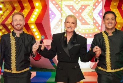 Vídeo! Xuxa é homenageada em programa do SBT 