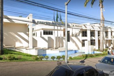 Sindicalistas e servidores reúnem-se na prefeitura com prefeito interino e secretários para discutir pautas